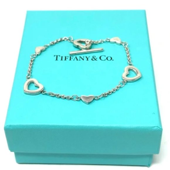 Authentic Tiffany & CO. Link Lariat Heart Bracelet.